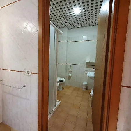 Comfortable Mansion In With Swimming Pool Feriehus Siena