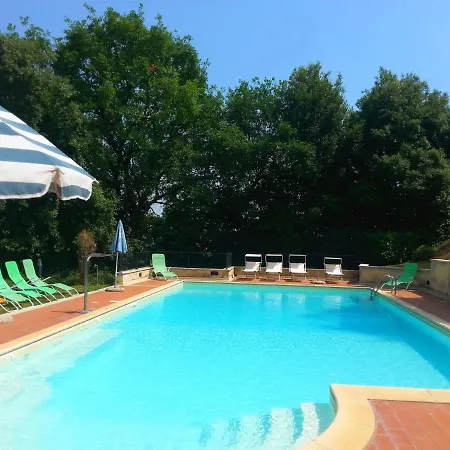 Comfortable Mansion In With Swimming Pool Siena